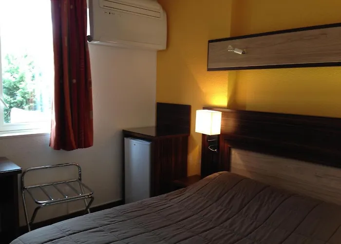 Hotel Mg Clermont-Ferrand